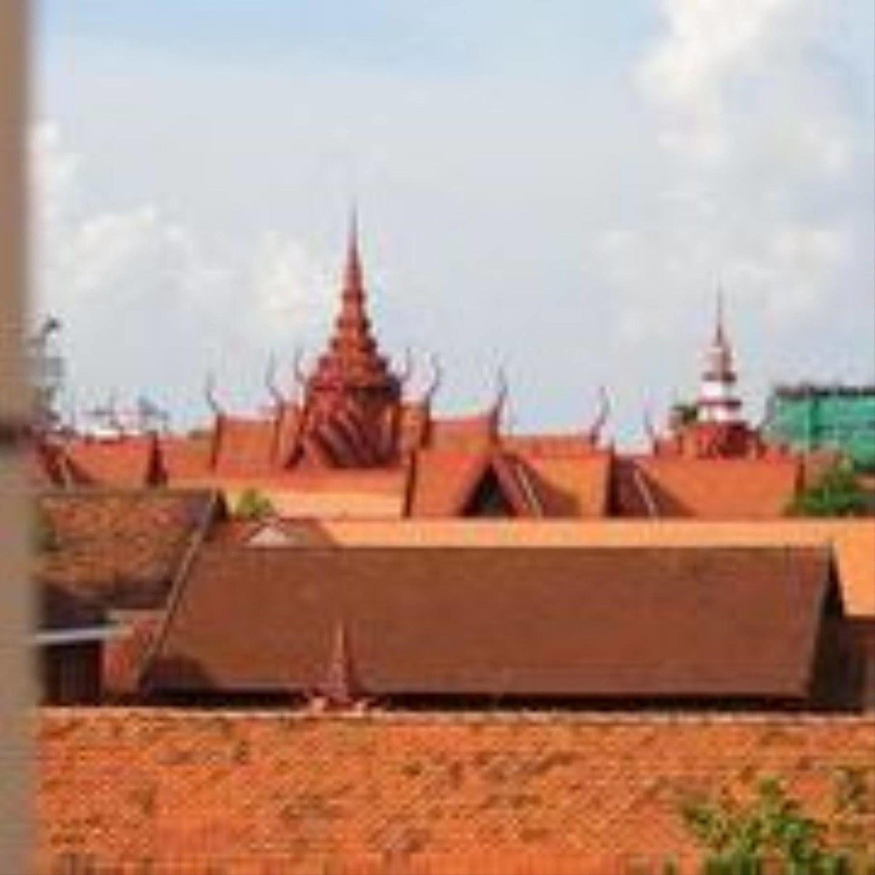 G Eleven Hotel Phnom Penh Bagian luar foto