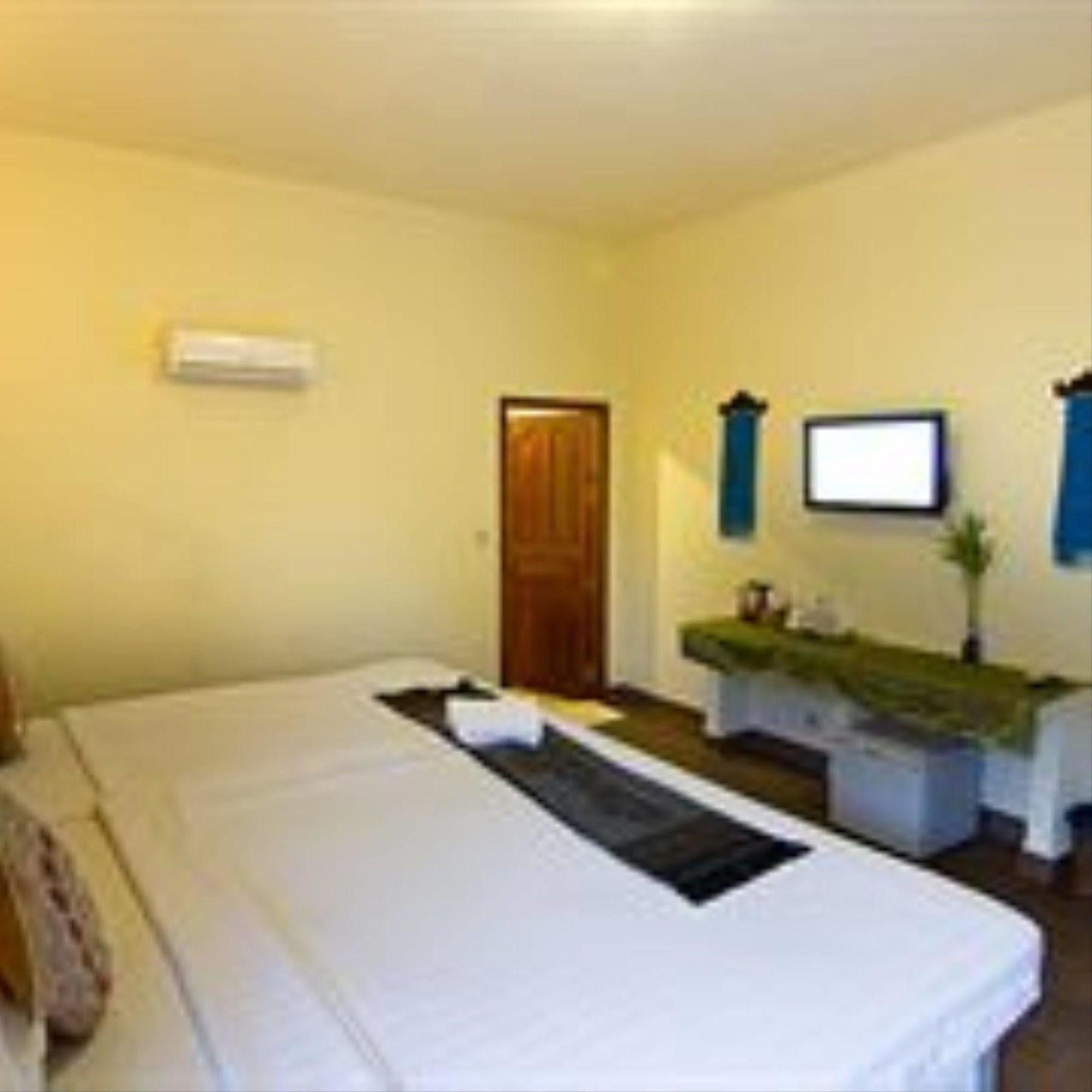 G Eleven Hotel Phnom Penh Bagian luar foto