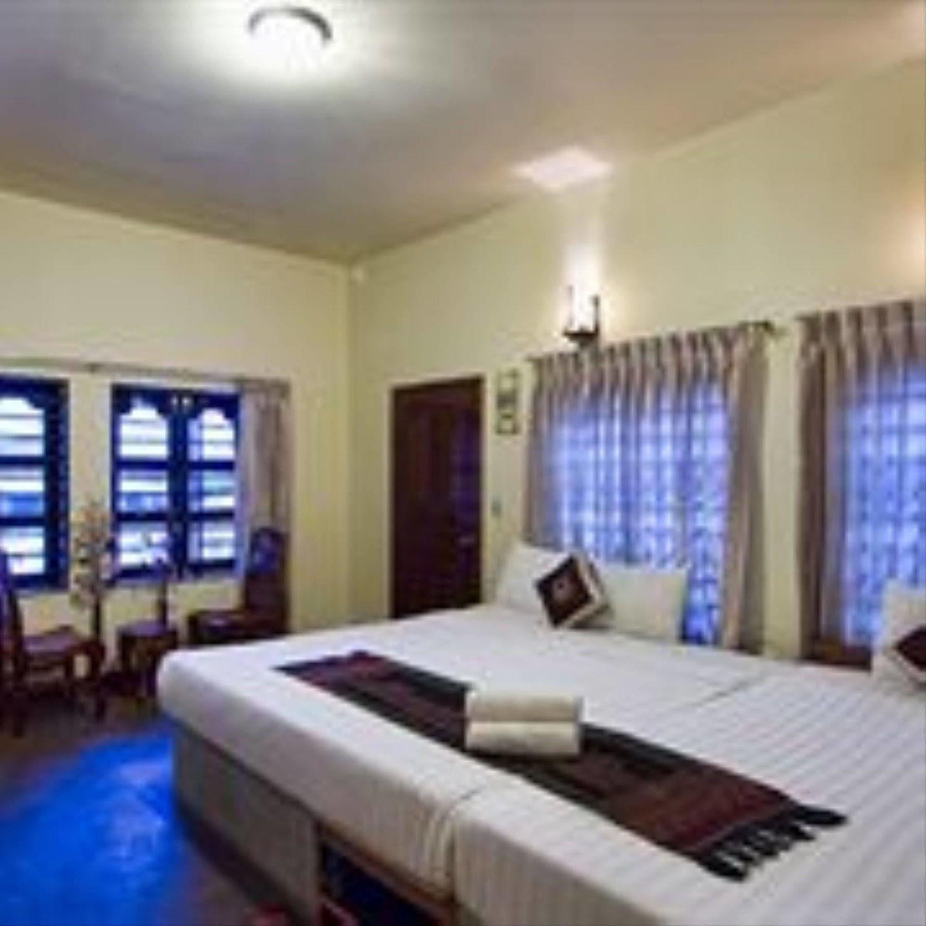 G Eleven Hotel Phnom Penh Bagian luar foto