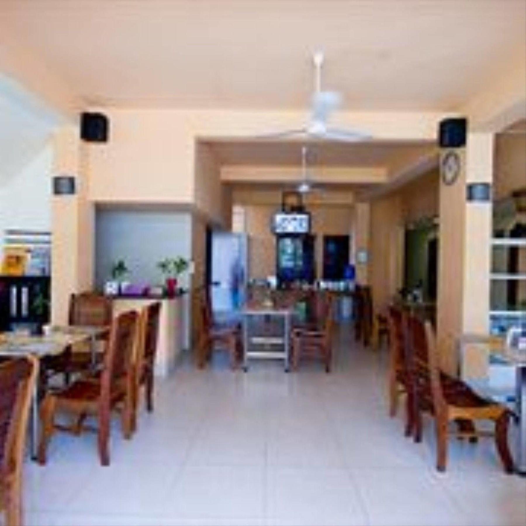 G Eleven Hotel Phnom Penh Bagian luar foto