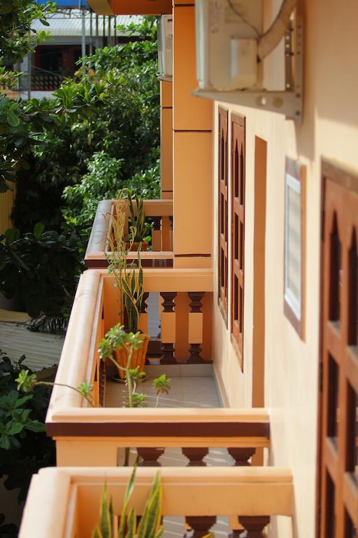 G Eleven Hotel Phnom Penh Bagian luar foto