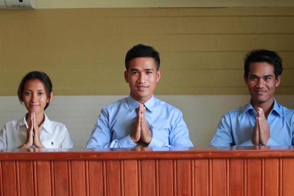G Eleven Hotel Phnom Penh Bagian luar foto