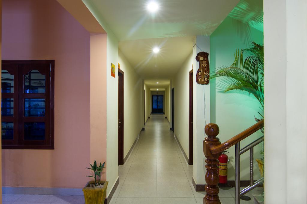 G Eleven Hotel Phnom Penh Bagian luar foto